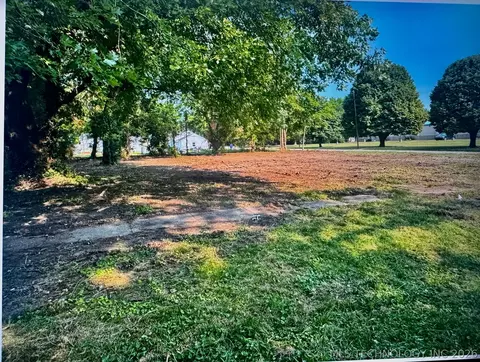 533 N Smith St, Vinita, OK 74301