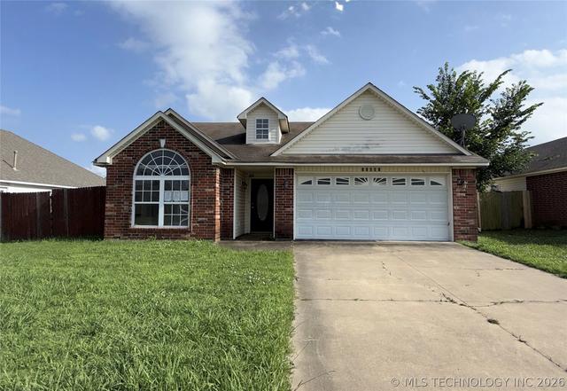 12006 E 115th Pl N, Collinsville, OK 74021