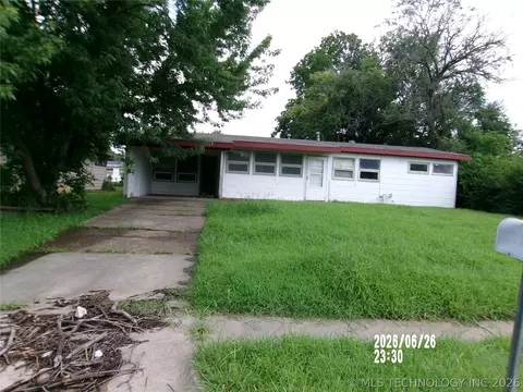 423 Lahoma Dr, Bartlesville, OK 74003