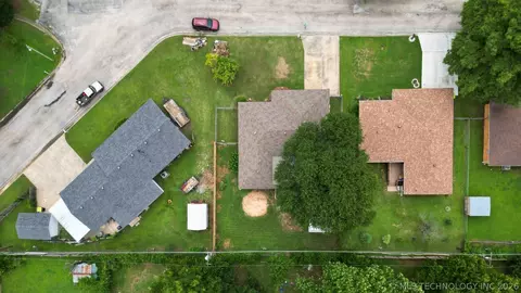 View/Area - 1830 E 17th, Ada, OK 74820 photo 5 of 6