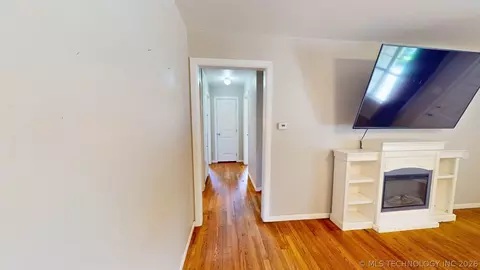 Entry Way - 1830 E 17th, Ada, OK 74820 photo 1 of 4