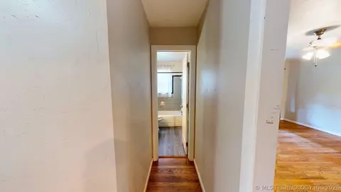 Entry Way - 1830 E 17th, Ada, OK 74820 photo 2 of 4