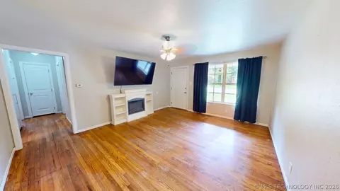 Living - 1830 E 17th, Ada, OK 74820 photo 4 of 5