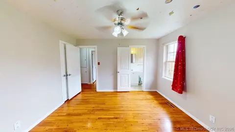 Bedroom - 1830 E 17th, Ada, OK 74820 photo 1 of 6