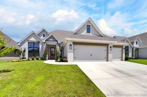 11209 S Redbud St, Jenks, OK 74037