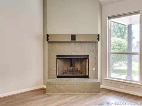 2126 E 140th St S, Bixby, OK 74008 photo 9
