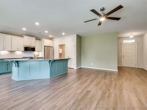 2126 E 140th St S, Bixby, OK 74008 photo 11