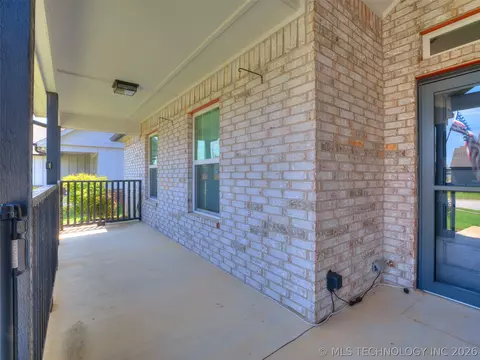 2126 E 140th St S, Bixby, OK 74008 photo 48