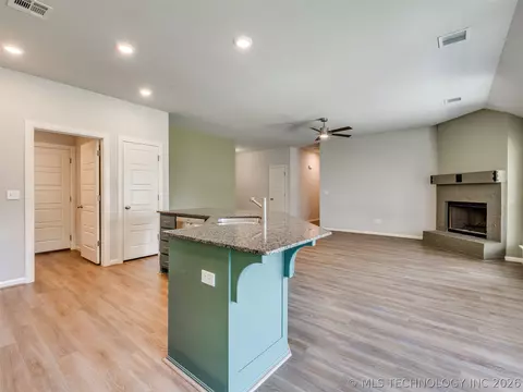 2126 E 140th St S, Bixby, OK 74008 photo 19