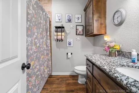Bath - 49 Paytons Pl, Durant, OK 74701 photo 2 of 4