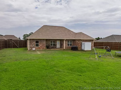 Exterior - 49 Paytons Pl, Durant, OK 74701 photo 4 of 6