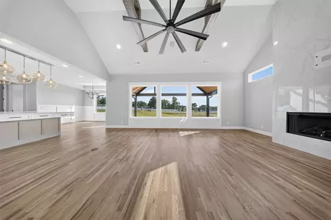 Living - 8117 Elgin St, Broken Arrow, OK 74014 photo 6 of 7