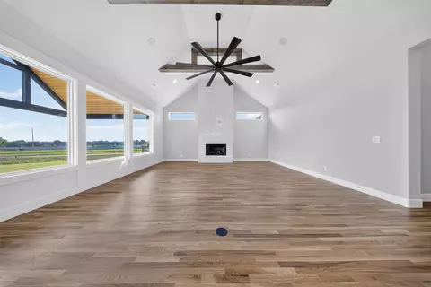 Living - 8117 Elgin St, Broken Arrow, OK 74014 photo 3 of 7