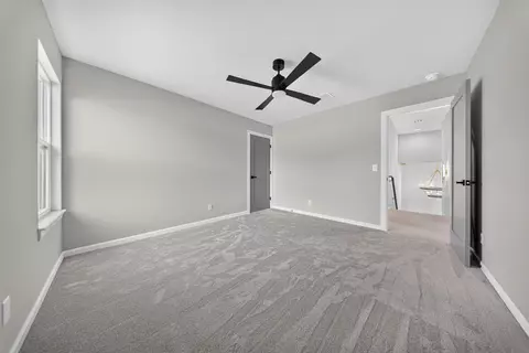 Bedroom - 8117 Elgin St, Broken Arrow, OK 74014 photo 8 of 11