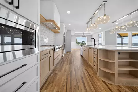 Kitchen - 8117 Elgin St, Broken Arrow, OK 74014 photo 6 of 10