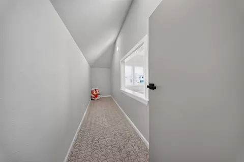 Entry Way - 8117 Elgin St, Broken Arrow, OK 74014 photo 9 of 10