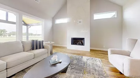8117 Elgin St, Broken Arrow, OK 74014 photo 3
