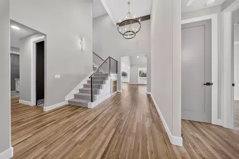 Entry Way - 8117 Elgin St, Broken Arrow, OK 74014 photo 4 of 10