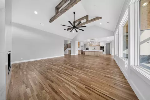Living - 8117 Elgin St, Broken Arrow, OK 74014 photo 4 of 7