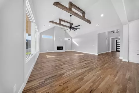 Living - 8117 Elgin St, Broken Arrow, OK 74014 photo 1 of 7