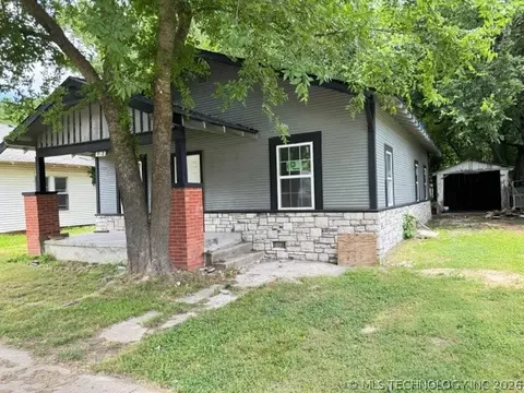 712 W 9th, Ada, OK 74820
