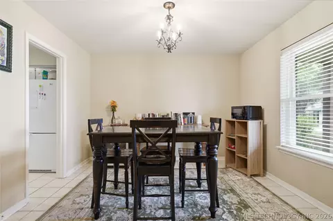 Dining - 6652 E 46th Pl, Tulsa, OK 74145 photo 1 of 1
