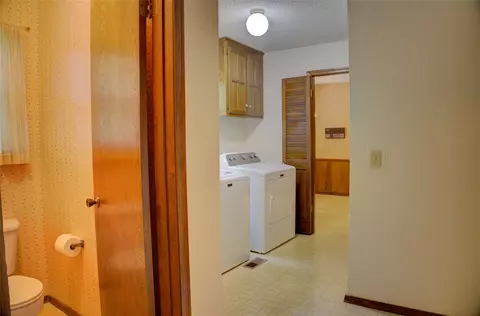 Entry Way - 401 E Winston Ct, Broken Arrow, OK 74011 photo 1 of 3