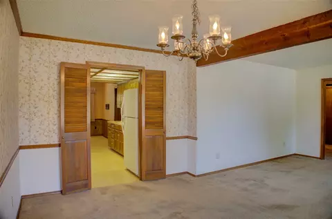 Dining - 401 E Winston Ct, Broken Arrow, OK 74011 photo 1 of 2