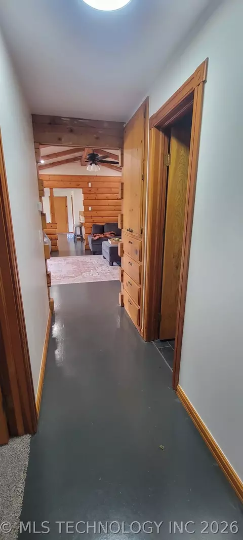 Entry Way - 424338 E 1168, Eufaula, OK 74432 photo 2 of 2