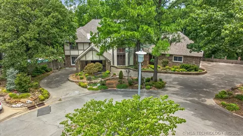 600 Brookhollow Ct, Bartlesville, OK 74006