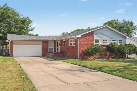 Exterior - 5929 E 26th St, Tulsa, OK 74114 photo 2 of 4