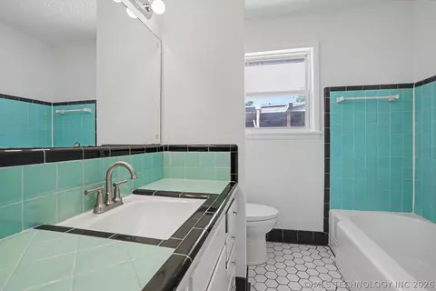 Bath - 5929 E 26th St, Tulsa, OK 74114 photo 1 of 2