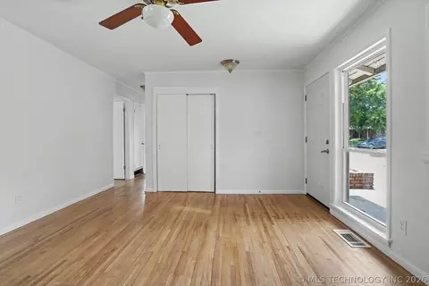 Living - 5929 E 26th St, Tulsa, OK 74114 photo 4 of 7