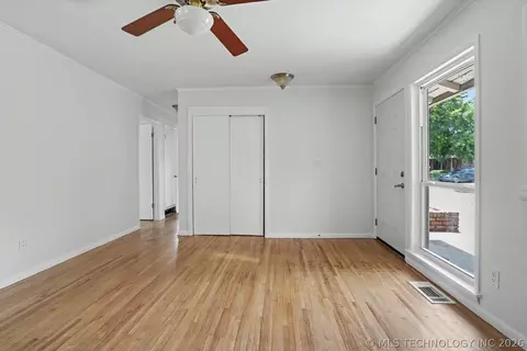 5929 E 26th St, Tulsa, OK 74114 photo 6