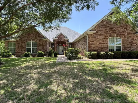 3201 Greenbriar, Durant, OK 74701