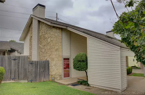 5509 E 48th Place 5, Tulsa, OK 74135