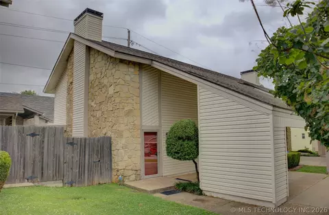5509 E 48th Place 5, Tulsa, OK 74135