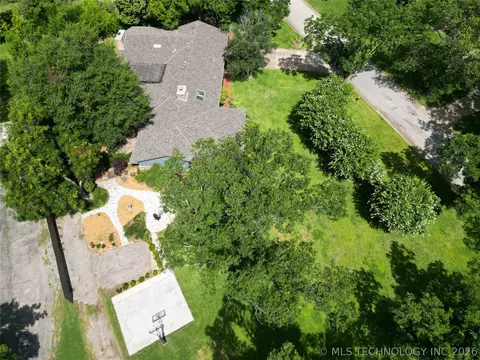 View/Area - 2002 Cloverleaf Pl, Ardmore, OK 73401 photo 6 of 6