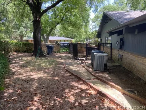 Exterior - 2002 Cloverleaf Pl, Ardmore, OK 73401 photo 11 of 11
