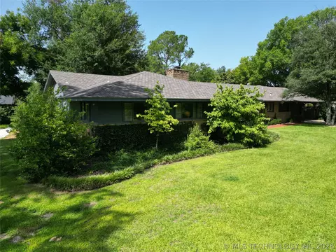 Exterior - 2002 Cloverleaf Pl, Ardmore, OK 73401 photo 10 of 11