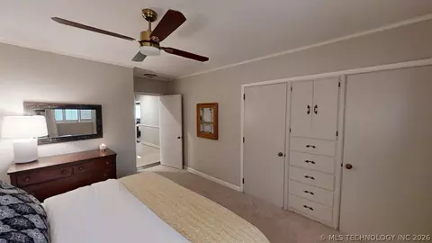 Bedroom - 2002 Cloverleaf Pl, Ardmore, OK 73401 photo 3 of 12