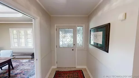 Entry Way - 2002 Cloverleaf Pl, Ardmore, OK 73401 photo 2 of 7