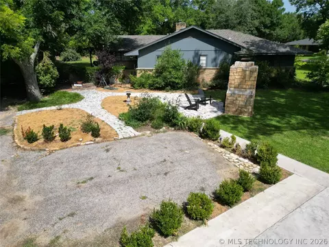Exterior - 2002 Cloverleaf Pl, Ardmore, OK 73401 photo 2 of 11