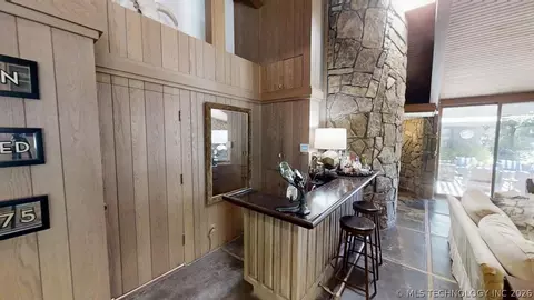 Entry Way - 2002 Cloverleaf Pl, Ardmore, OK 73401 photo 7 of 7