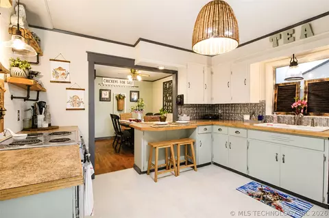 Kitchen - 420 E 19th St, Okmulgee, OK 74447 photo 1 of 4