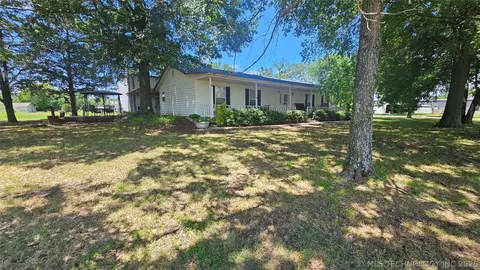421975 E 1155 Rd, Eufaula, OK 74432 photo 4