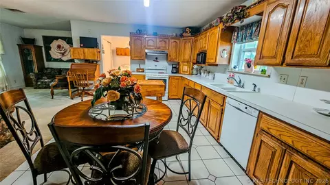 421975 E 1155 Rd, Eufaula, OK 74432 photo 18