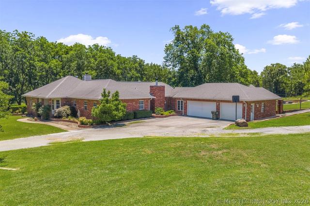 7023 Myall Rd, Lone Grove, OK 73443