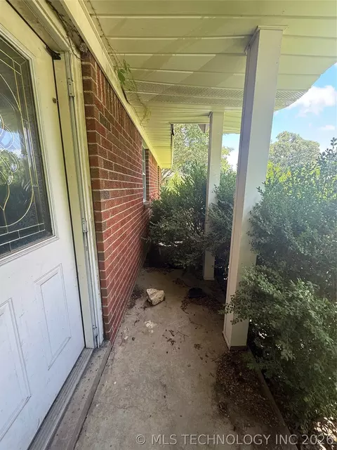 Exterior - 2203 Oak St, Idabel, OK 74745 photo 2 of 5