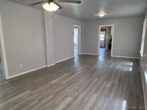Living - 609 W 5th St, Ada, OK 74820 photo 1 of 2